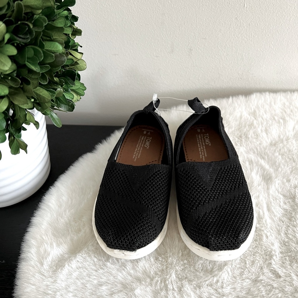 Toms kids unisex shoe